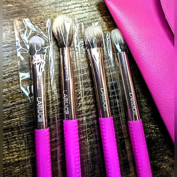 LARUCE BEAUTY Kayla 4-Piece Eye Makeup Brush Set - Picture 5 of 13